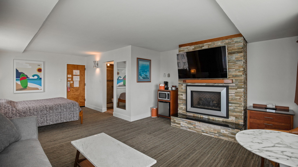 Seal Rock Inn - Room 304 - Room view