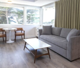 Seal Rock Inn - Room 104 - Sofa, chairs and tables