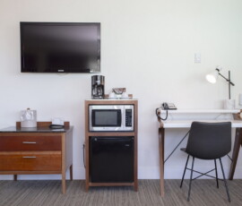 Seal Rock Inn - Room 204 - Desk, TV and small appliances
