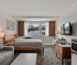 Seal Rock Inn - Room 303 - Room view