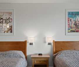 Seal Rock Inn - Room 305 - 2 beds and posters